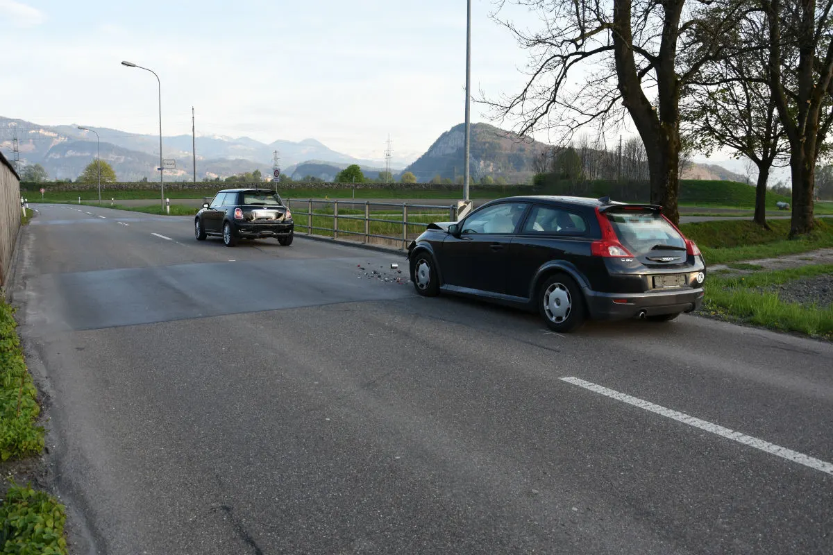 Kriessern SG - Auffahrunfall wegen Bremsmanöver