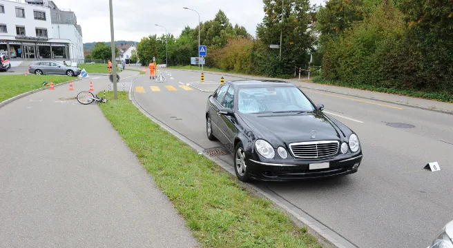 Mädchen verletzt sich bei Unfall in Niederhasli schwer