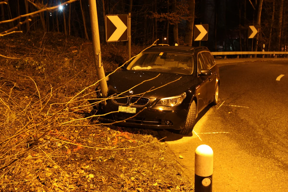 In St. Gallen mit 1,77 Promille Alleinunfall gebaut