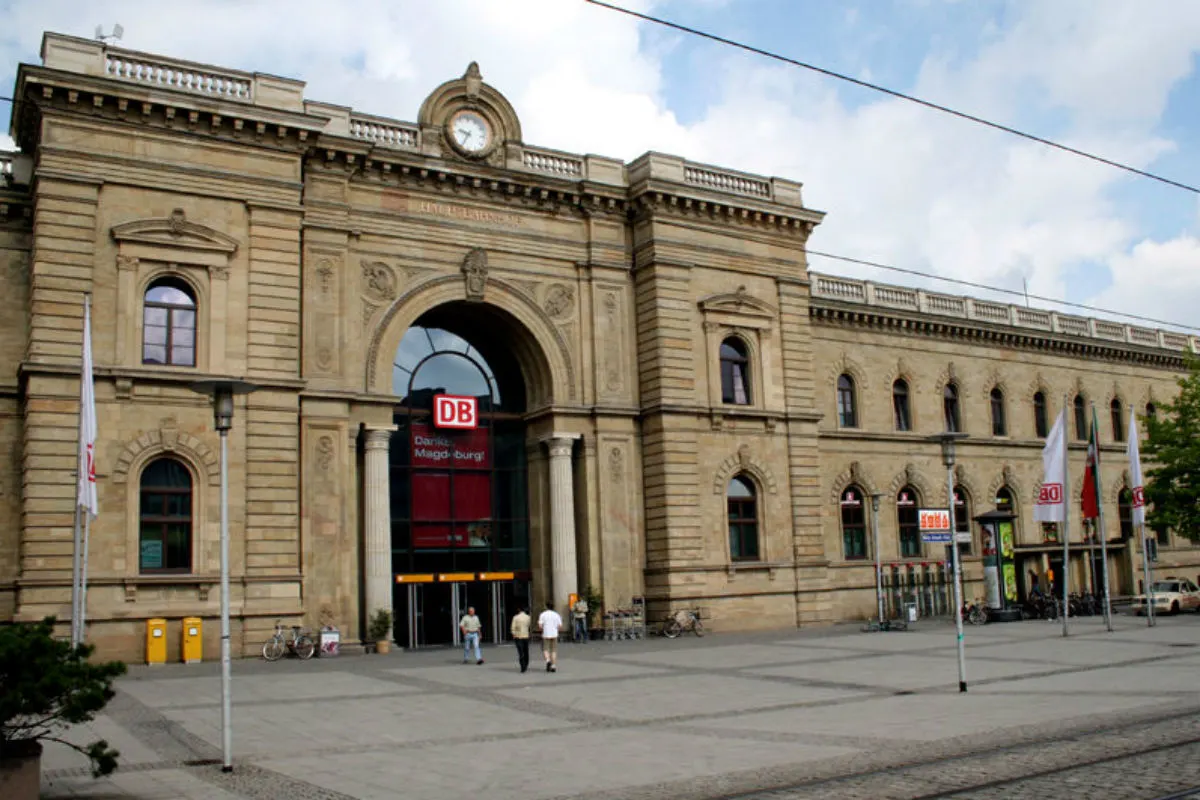 Magdeburg ST - Bombendrohung beim Hauptbahnhof