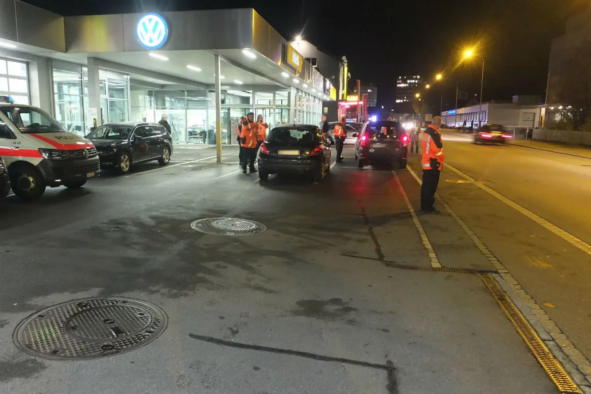 Heerbrugg SG - Licht bei Fahrzeugen kontrolliert