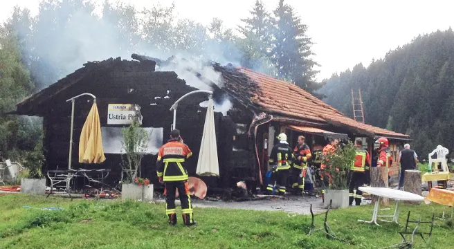 Schützenhaus in Riein vollständig ausgebrannt 