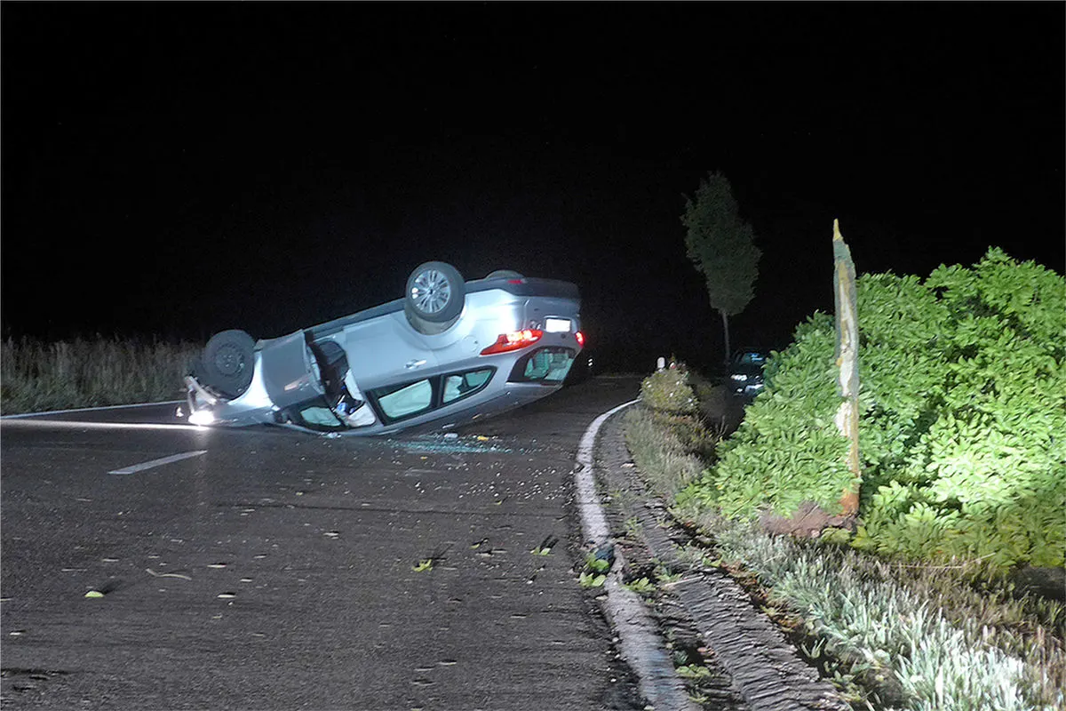 Triboltingen TG - Mit Auto überschlagen