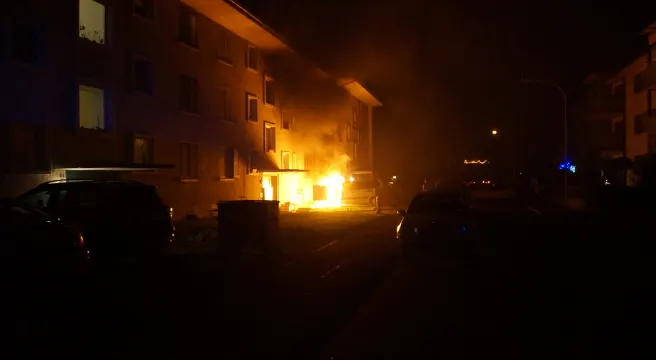 Brandstiftung an Auto in Dietikon