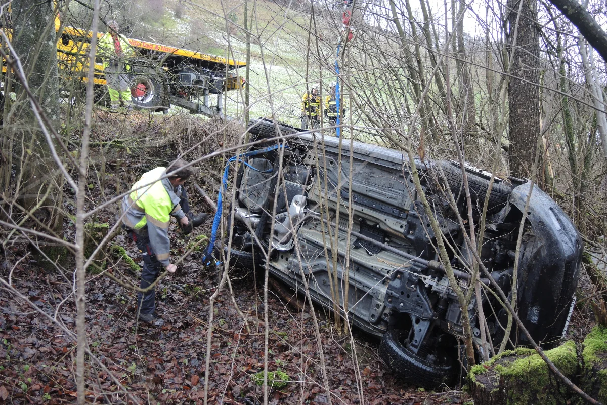 Densbüren: Auto in Bach "parkiert"