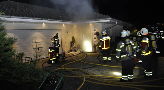Verpuffung in Cheminée führt zu Zimmerbrand in Niedergösgen