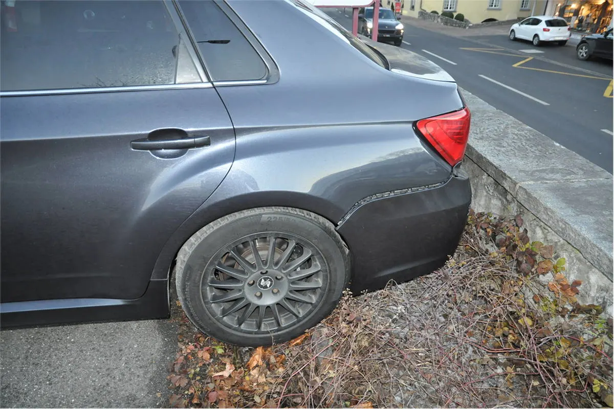 Vaduz FL - Selbstunfall durch mangelndes Sichern des Fahrzeuges
