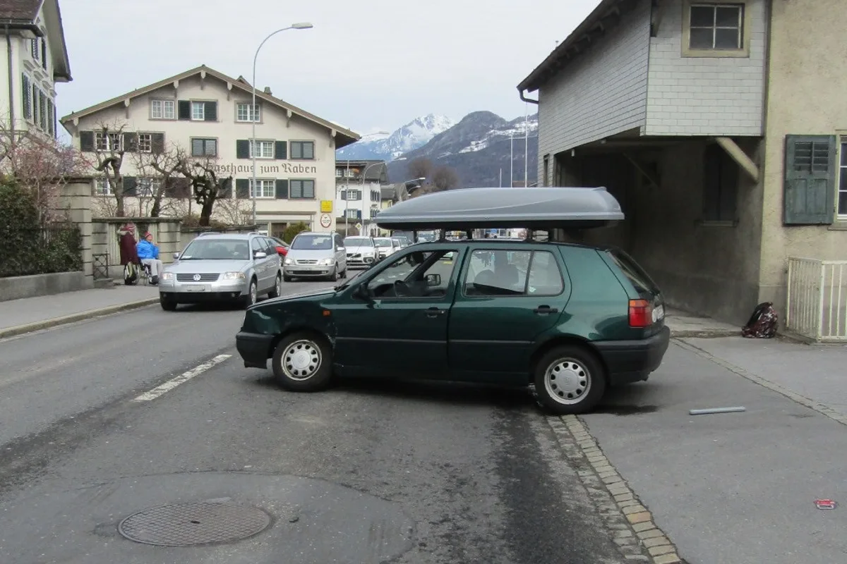 Verkehrsunfall in Netstal