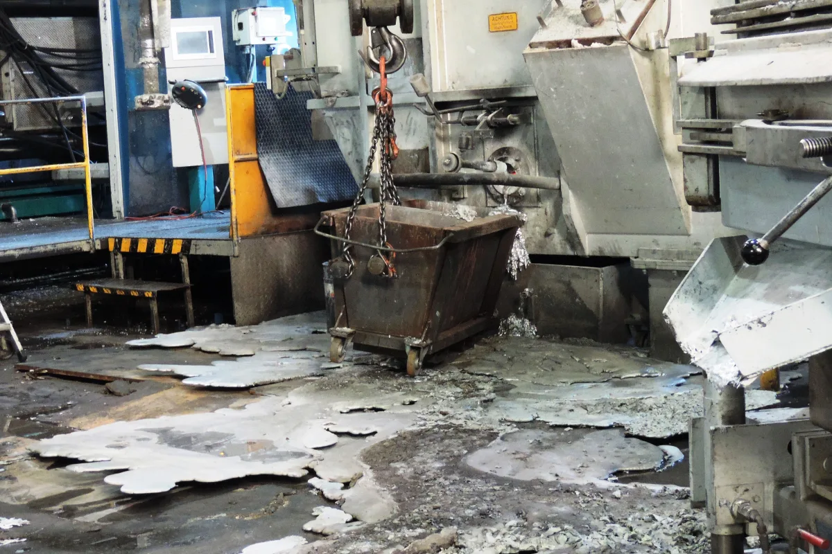 St. Gallen: Flüssiges Aluminium beschädigt Boden