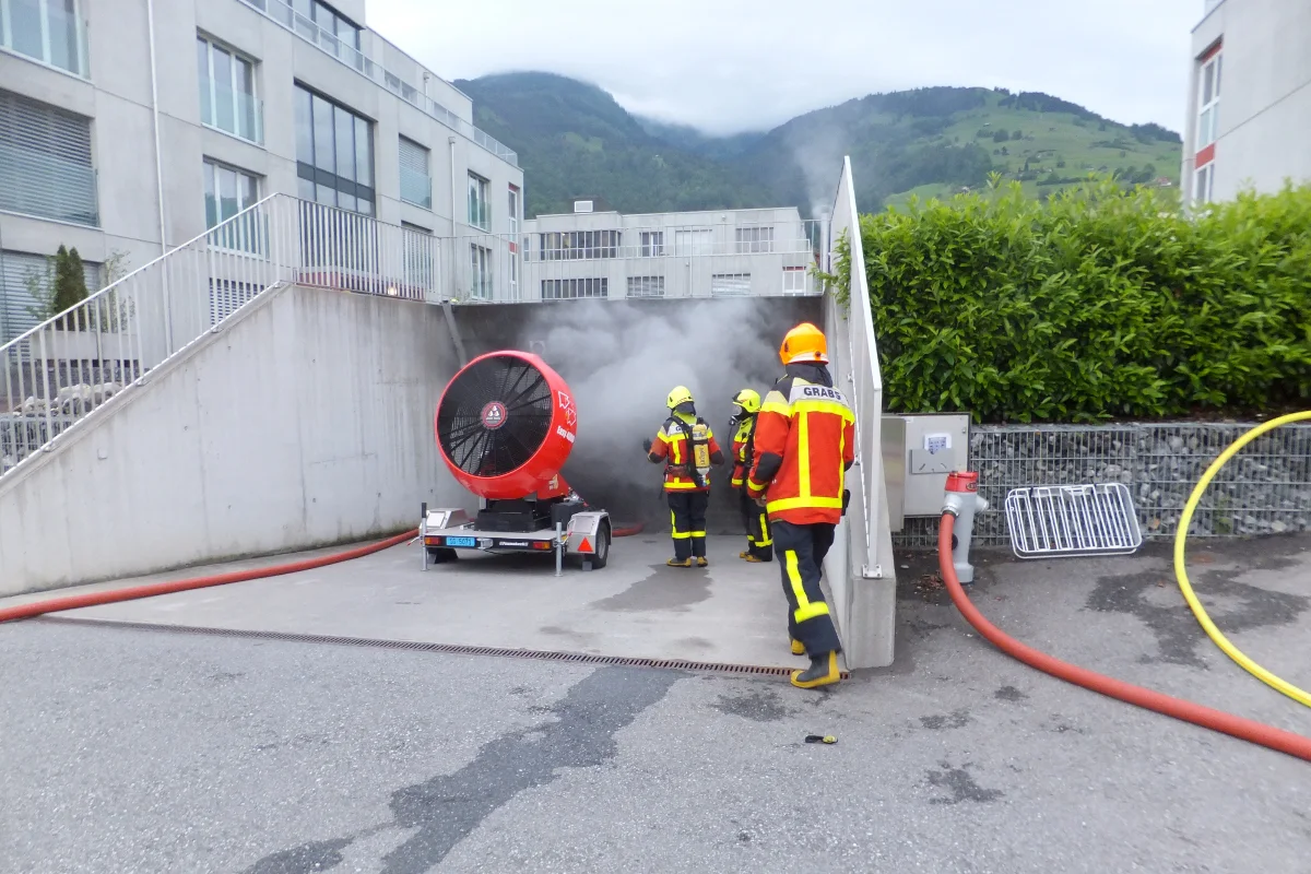 Brand in Grabser Tiefgarage - mehrere 100'000 Franken Sachschaden