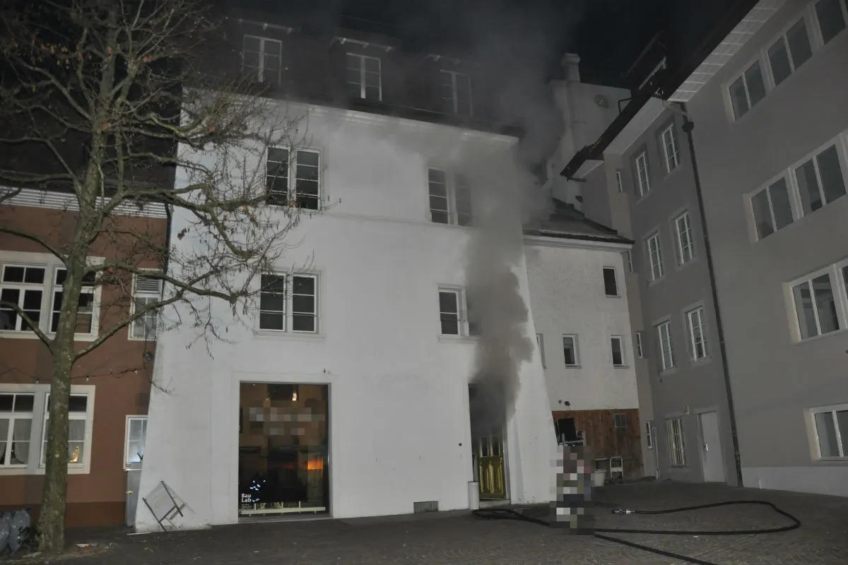 Olten SO - Starke Rauchentwicklung in einem Altstadtgebäude