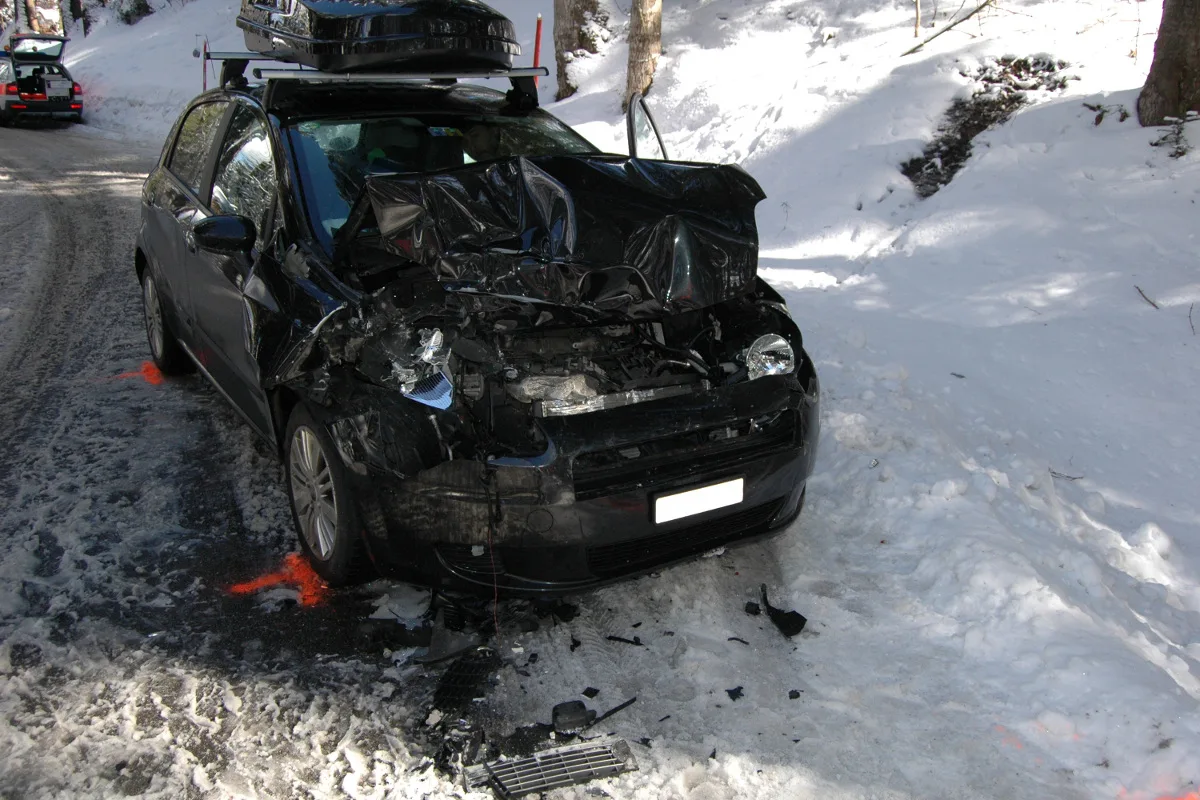 Heiden: Auf schneebedeckter Strasse kollidiert