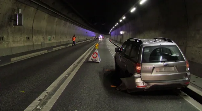 Kollision im Isla-Bella-Tunnel bei Domat/Ems