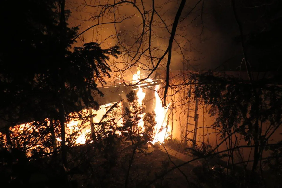 Binninger Einfamilienhaus durch Brand beschädigt - Zeugen gesucht