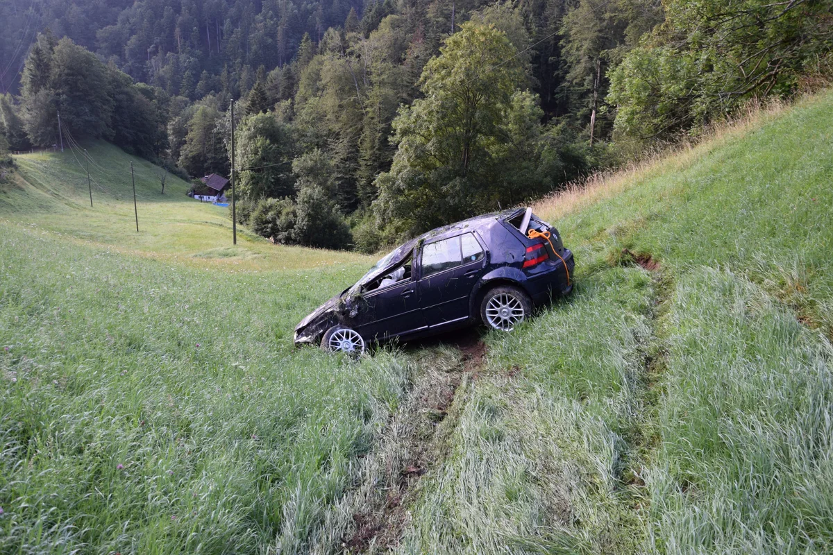 Totalschaden nach Selbstunfall in Valzeina GR