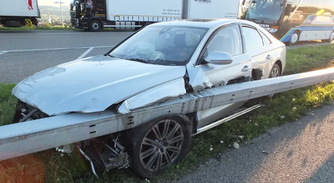 Gossau: Übermüdet auf der A1 verunfallt