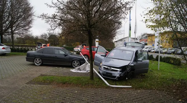 Doppelter Totalschaden nach Kollision in Risch Rotkreuz
