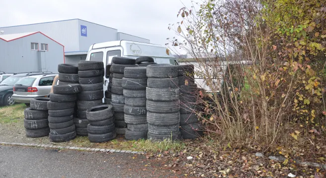 In Derendingen illegal Reifen 