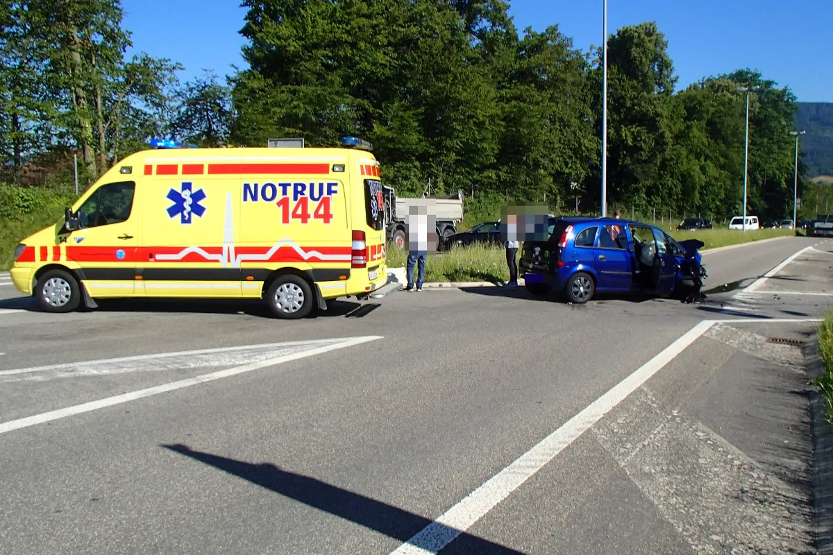 Sechs Verletzte bei Verkehrsunfall in Hunzenschwil