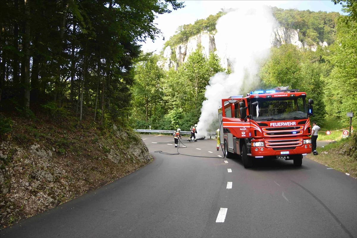 Dornach SO - Motorrad gerät nach Selbstunfall in Brand 