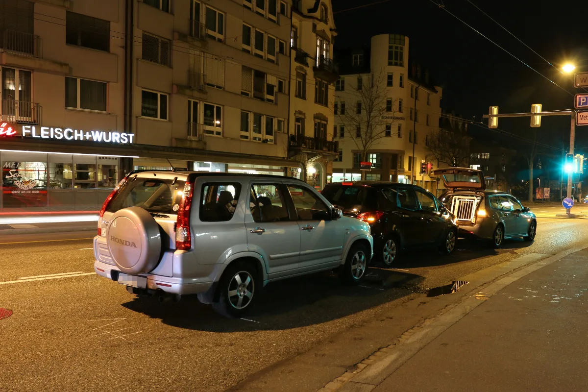 Verkehrsunfall mit drei Fahrzeugen in St. Gallen