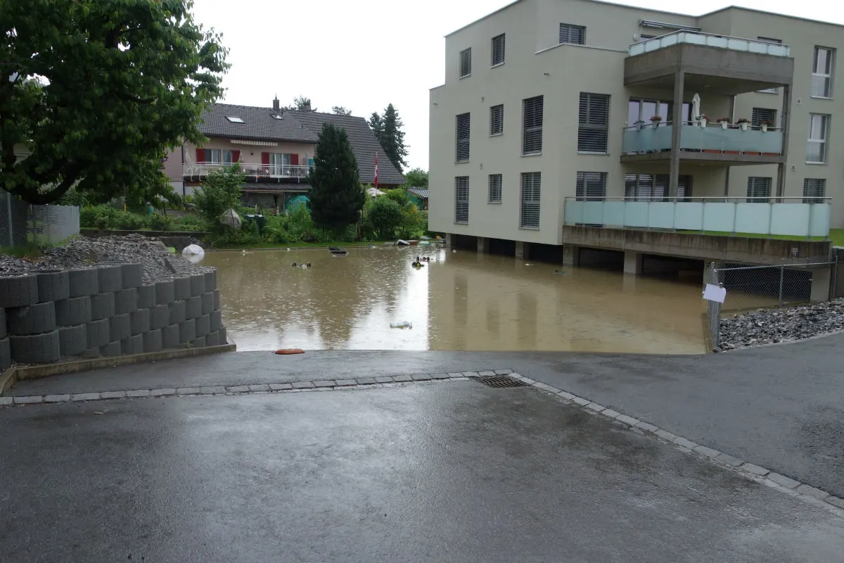 Heftige Regenfälle verursachen Erdrutsche in Lüchingen SG