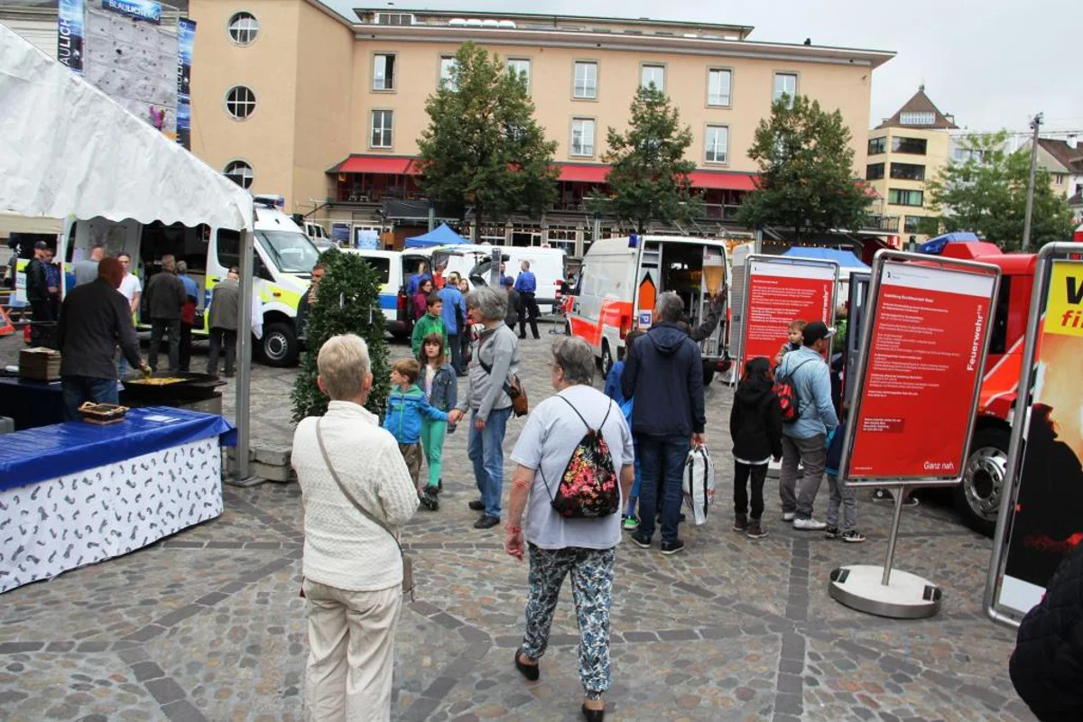 Basel BS - Erlebnisreicher Blaulichttag 2016