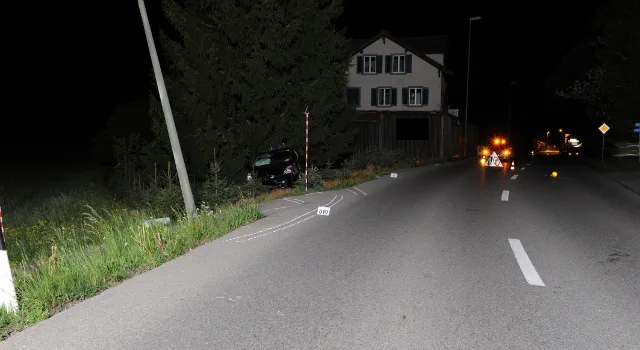 Auslikon: In Rechtskurve abgeflogen