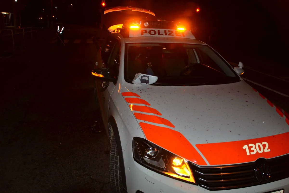 Münchenstein: Schweizer Einbrecher wird gegenüber der Polizei handgreiflich