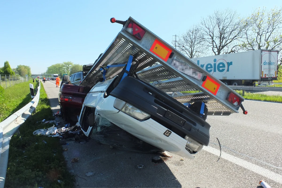 Diepoldsau: Anhänger auf der A13 überschlagen