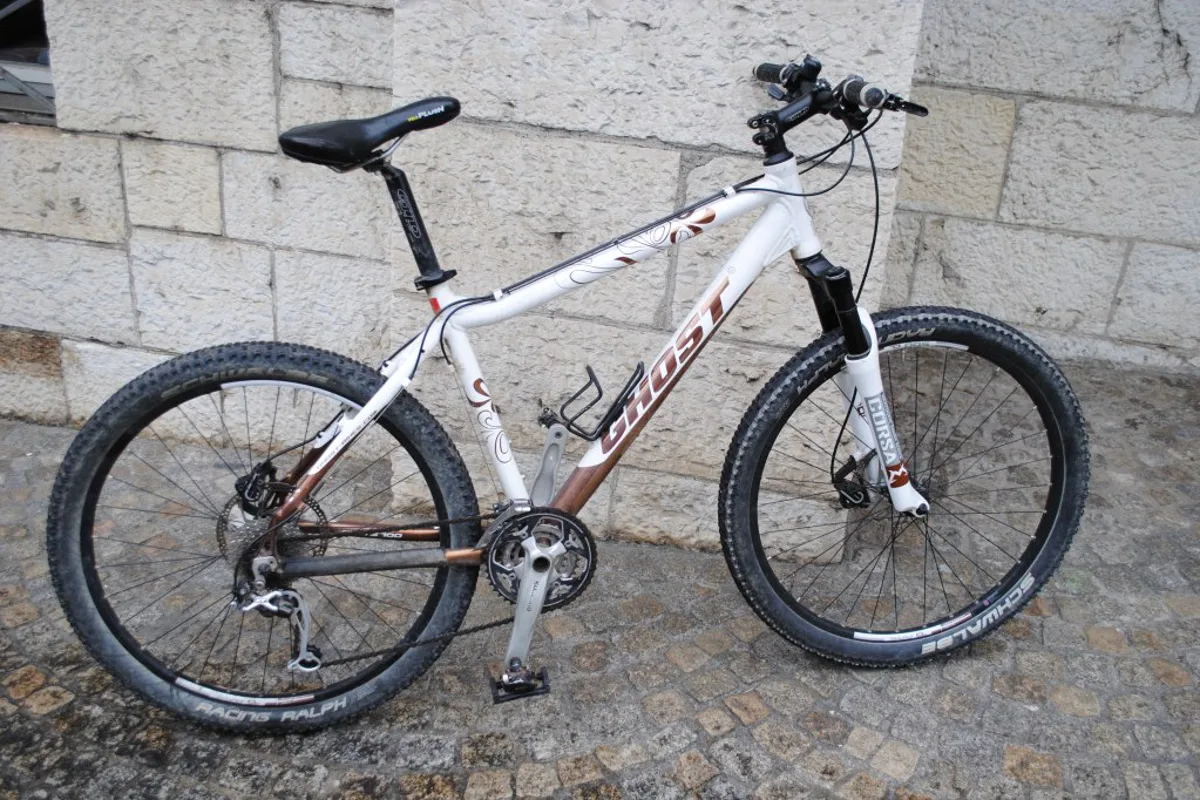 Fahrerflucht nach Kollision Velo - Fussgänger in Schaffhausen
