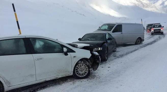 Fünf Verletzte bei Frontalcrash in Silvaplana