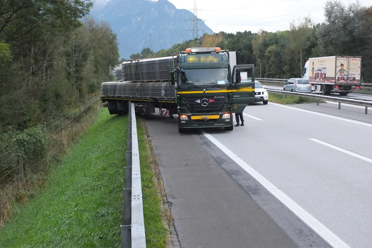 Buchs SG - 19-jährige bei Auffahrunfall verletzt