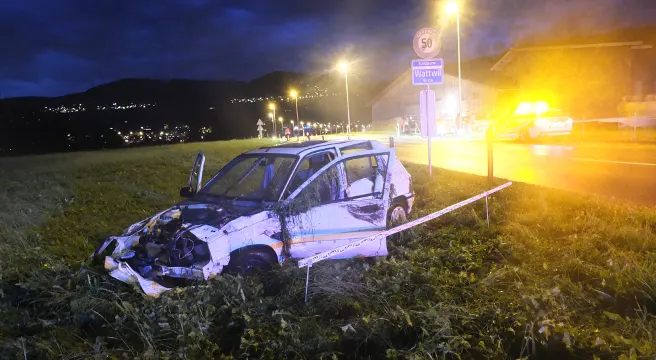 Sekundenschlaf führt zu Unfall in Benken