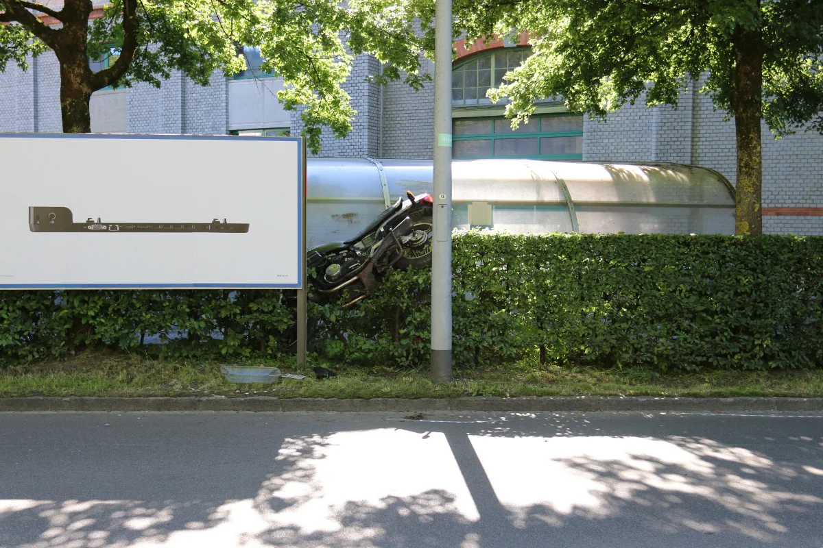 St. Gallen: Lernfahrer kommt von Strasse ab