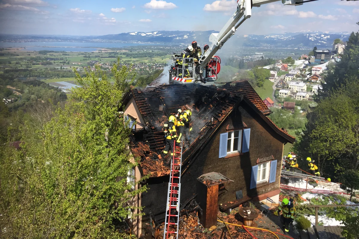 Walzenhausen AR - Bewohner für Dachstockbrand verantwortlich