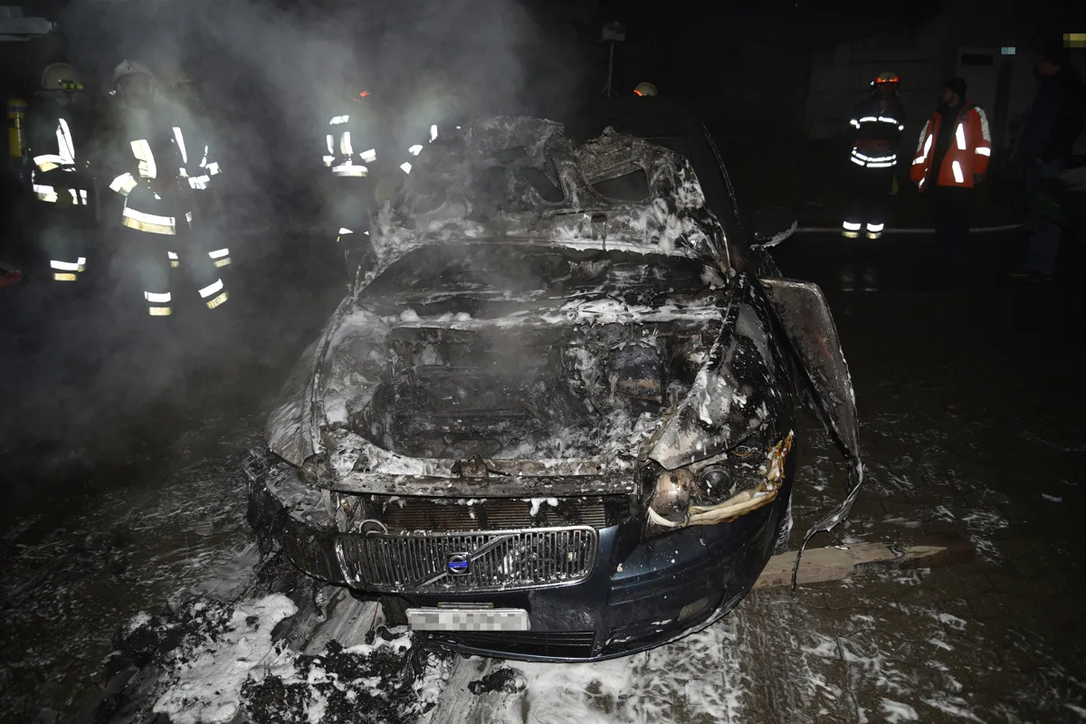 Scharans GR - Autobrand in Garage 