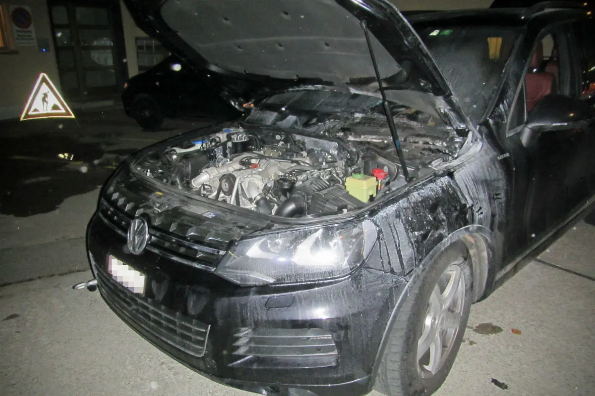 St. Gallen SG - Brand unter Motorhaube