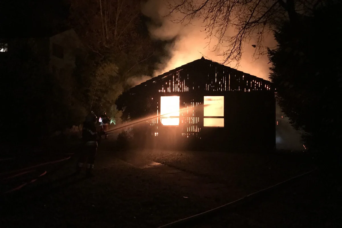 Küsnacht ZH - Feuer verursacht rund 100'000 Franken Sachschaden