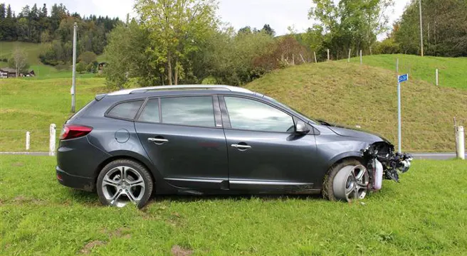 Frau baut Alleincrash in Appenzell