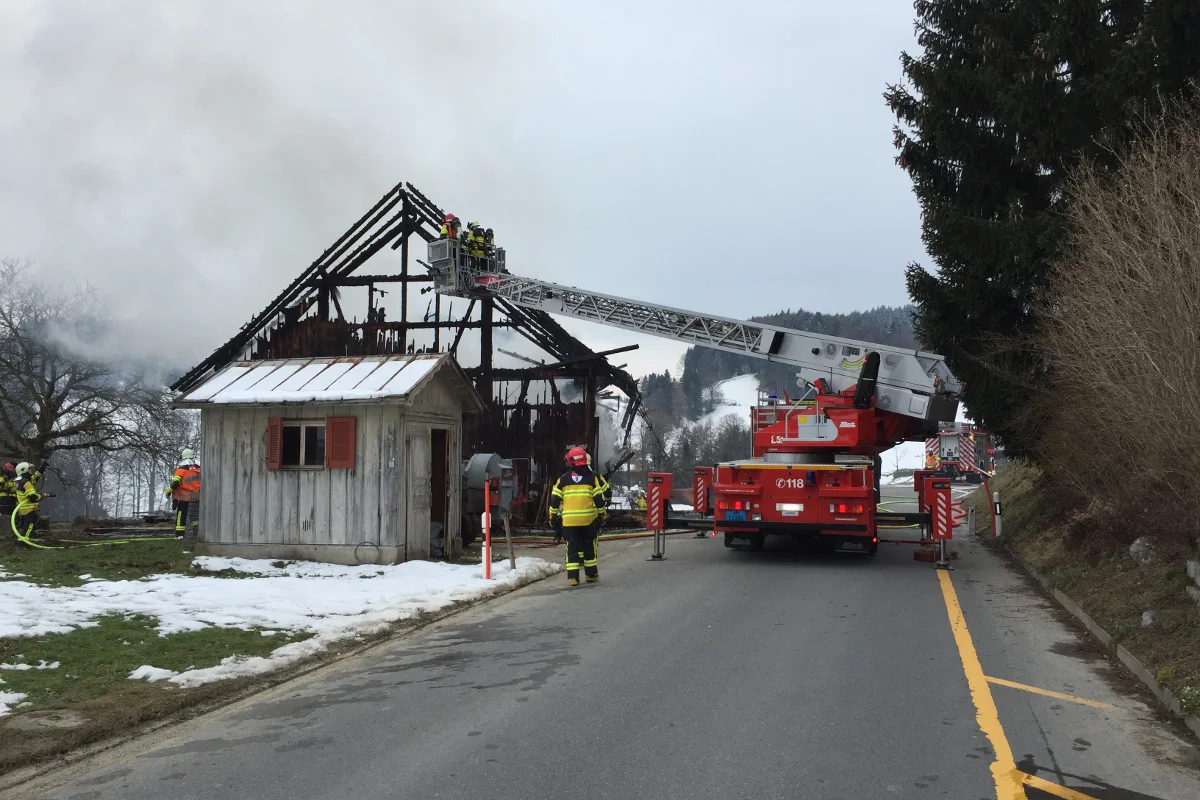 Scheune in Herisau abgebrannt - Landwirt schwer verletzt