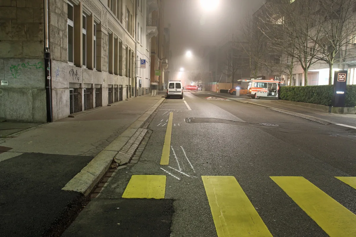 St. Gallen SG - Töfffahrer verursacht Alleinunfall