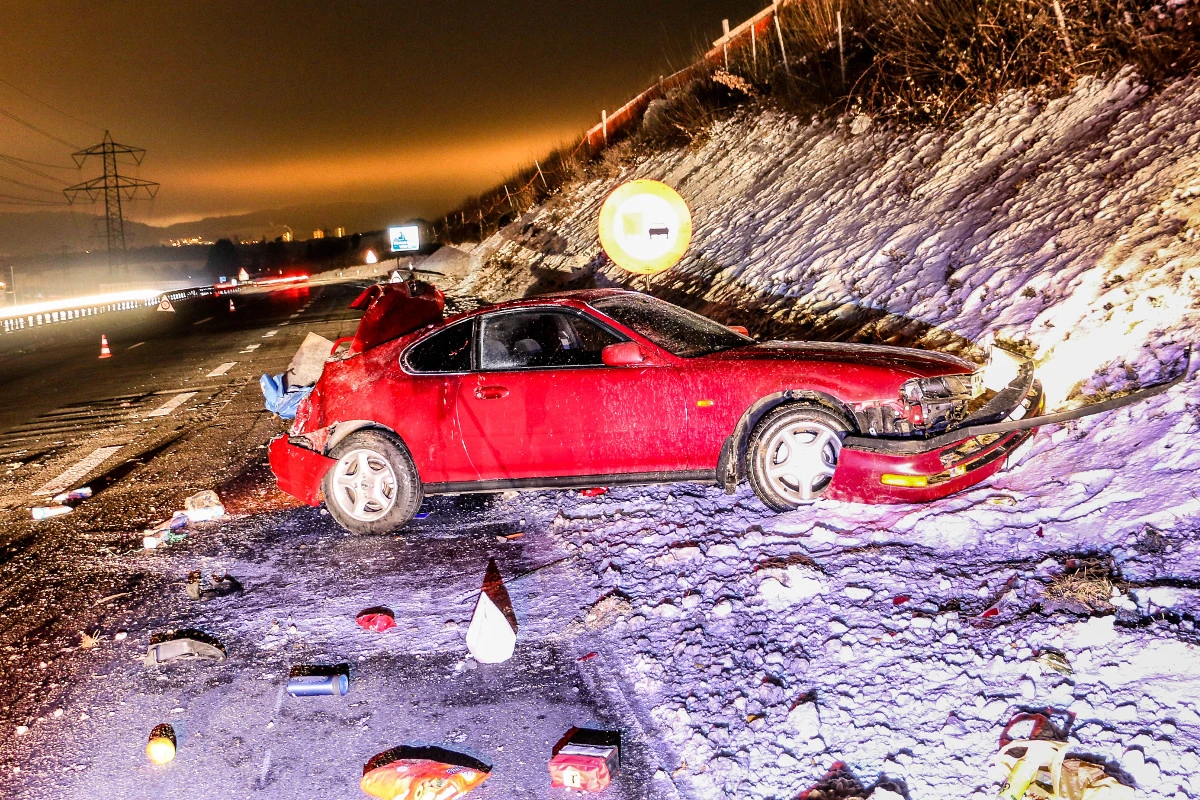 Rümlang ZH - Verletzter (20) bei Selbstunfall auf der A1 - Zeugenaufruf