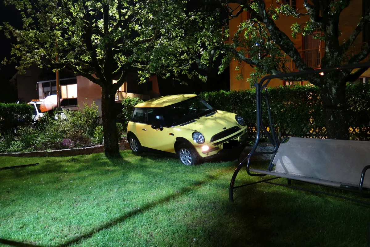 Lausen: Lernfahrt endet im Garten