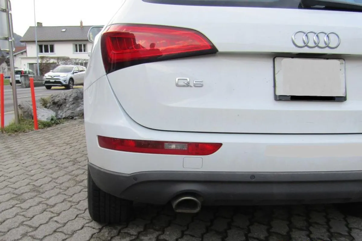 Netstal GL - Autofahrer erfasst Rentner (93) beim Rückwärtsfahren