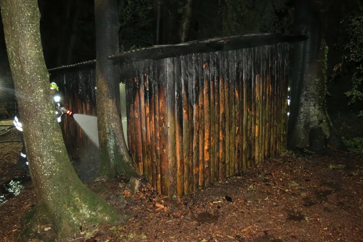 Sarmenstorf AG - Nächtlicher Hüttenbrand - Zeugenaufruf