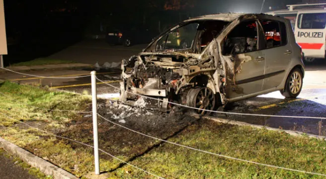 Fahrzeugbrand in Luchsingen 