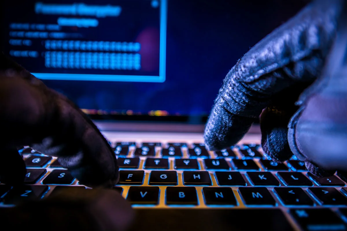 Zug ZG - Polizei thematisiert Ablenkung und Internetkriminalität
