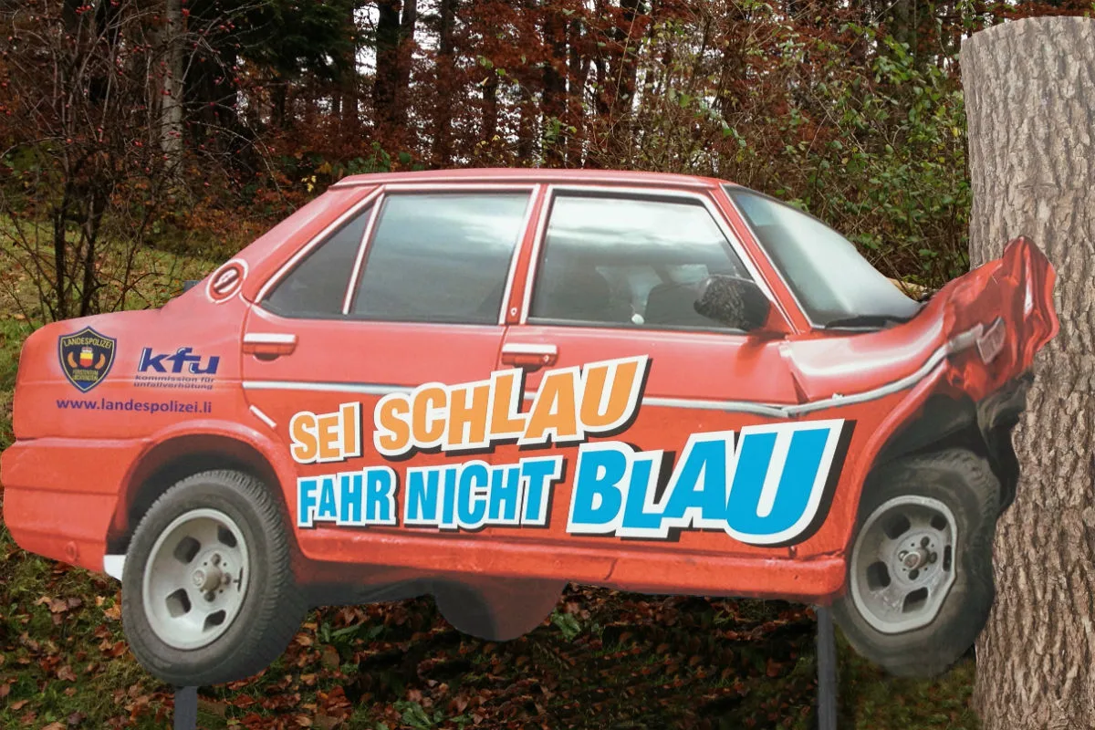 Liechtenstein FL - Sei schlau - fahr nicht blau
