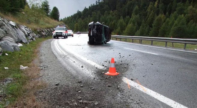 Junglenkerin bei Silvaplana verunfallt